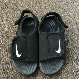 Nike Sandals 9c